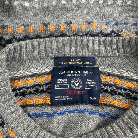 American Eagle Outfitters Men’s Sz Small Gray Fair Isle Crew Neck Sweater - Picture 4 of 5